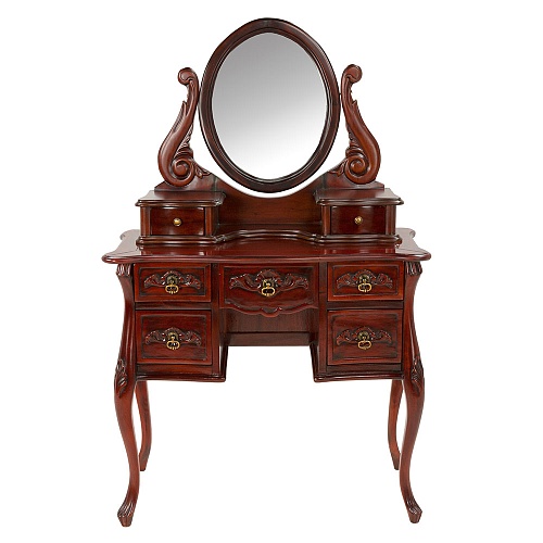 Туалетный столик