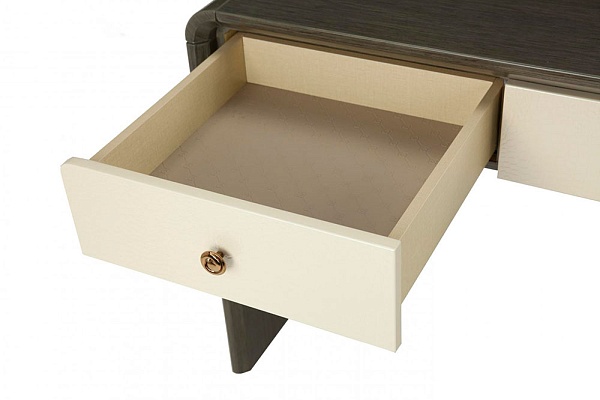 Стол письменный