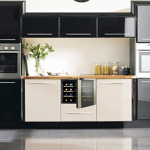 Винный шкаф BUILT-IN 24 HOMME PLUS