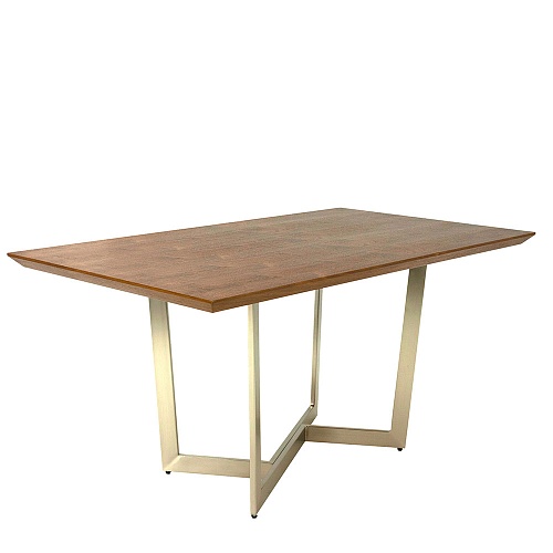 Стол обеденный